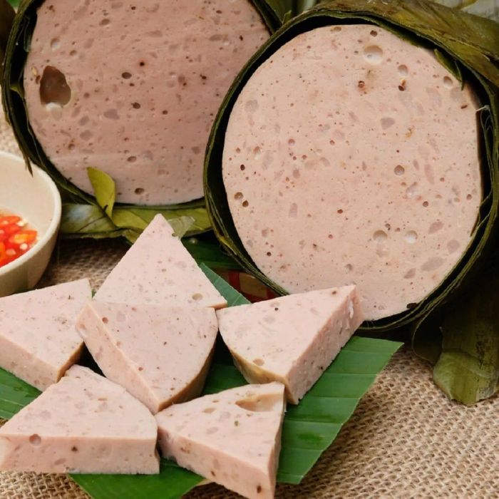 Hình ảnh giò bò tiêu sọ vàng ươm hấp dẫn