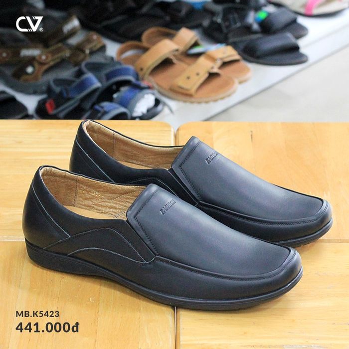 Không gian mua sắm tại CV Fashion Nha Trang