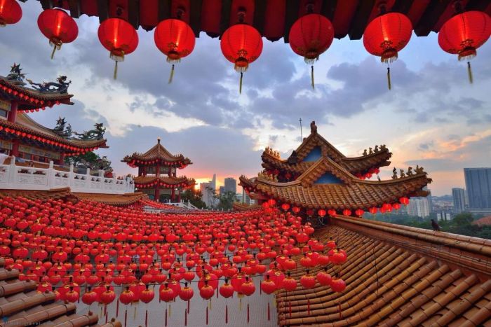 Không gian kiến trúc đậm chất Hoa tại Chùa Bà Thiên Hậu (Nguồn: Sưu tầm)