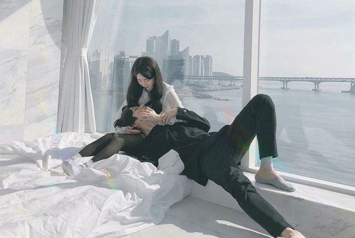 Khoảnh khắc ngọt ngào trong ngày trọng đại