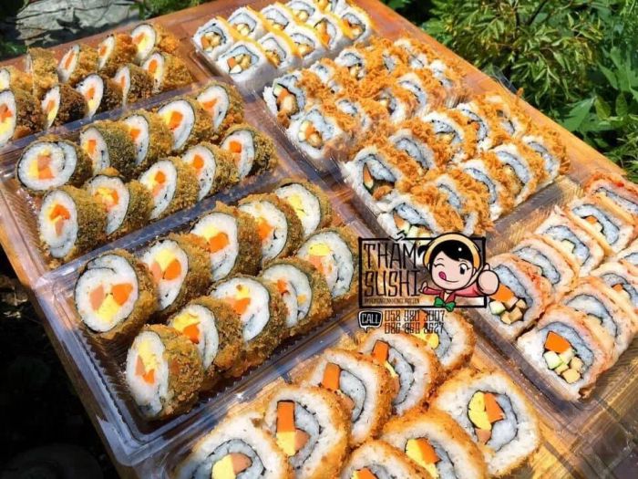 Không gian ấm cúng tại Thắm Sushi