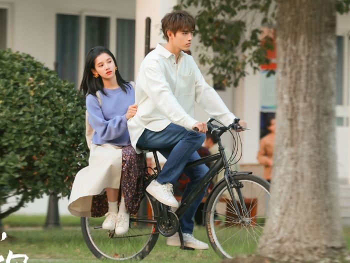 Khoảnh khắc hạnh phúc lứa đôi
