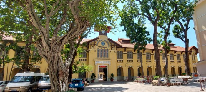 Khuôn viên xanh mát của Đại học Sài Gòn