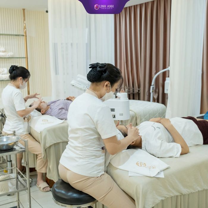 Khám phá vẻ đẹp hoàn mỹ qua hình ảnh ấn tượng tại Thẩm Mỹ Quốc Tế Linh Anh - nơi biến ước mơ thành hiện thực.