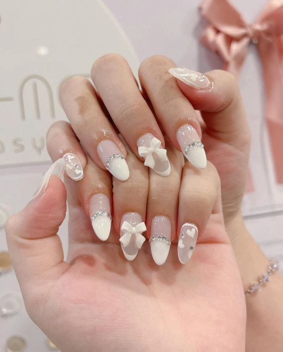 Những mẫu nail Hàn Quốc xu hướng tại Bling Nail Studio