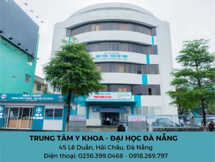 Hình ảnh đội ngũ y bác sĩ chuyên nghiệp tại Trung Tâm Y Khoa - Đại học Đà Nẵng