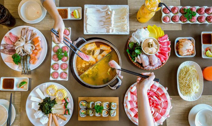 Không gian hiện đại và băng chuyền ấn tượng tại Kichi-Kichi
