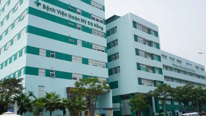 Hình ảnh đội ngũ y bác sĩ chuyên nghiệp tại Bệnh viện Hoàn Mỹ Đà Nẵng