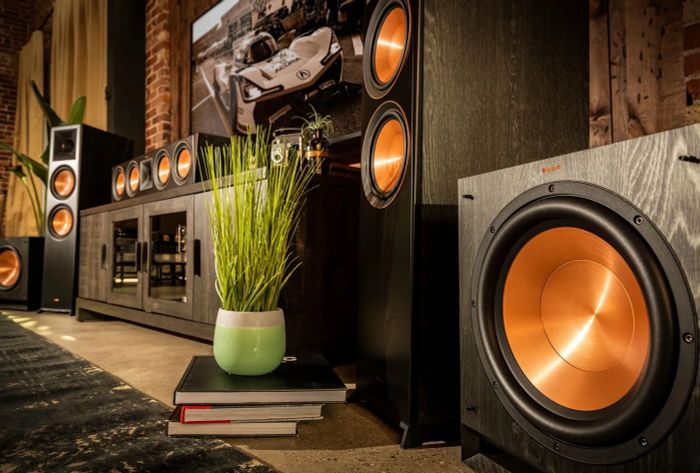 Loa Sub Karaoke Klipsch ảnh 2 - Sức mạnh ẩn sau vẻ ngoài