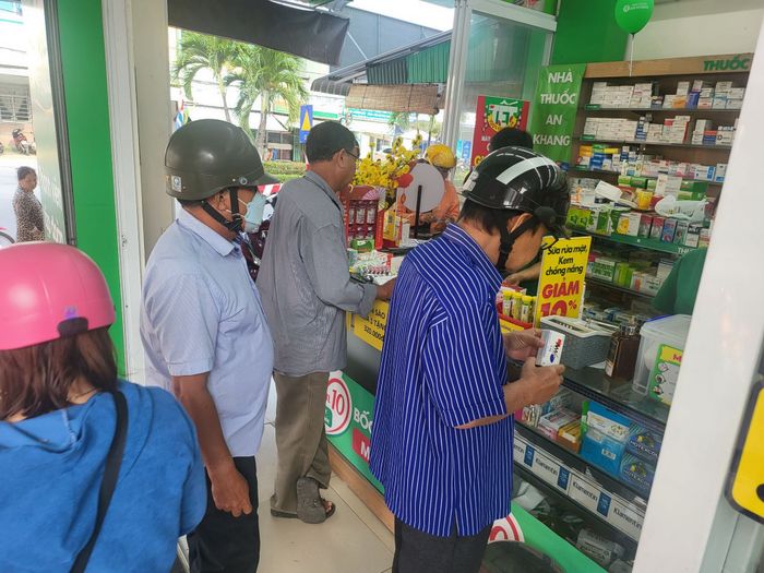 Không gian mua sắm tại Nhà thuốc An Khang