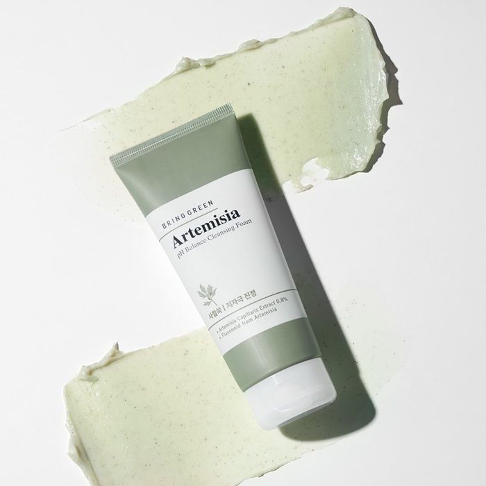 Sữa rửa mặt ngải cứu Bring Green Artemisia pH Balance Cleansing Foam - Hình ảnh 1