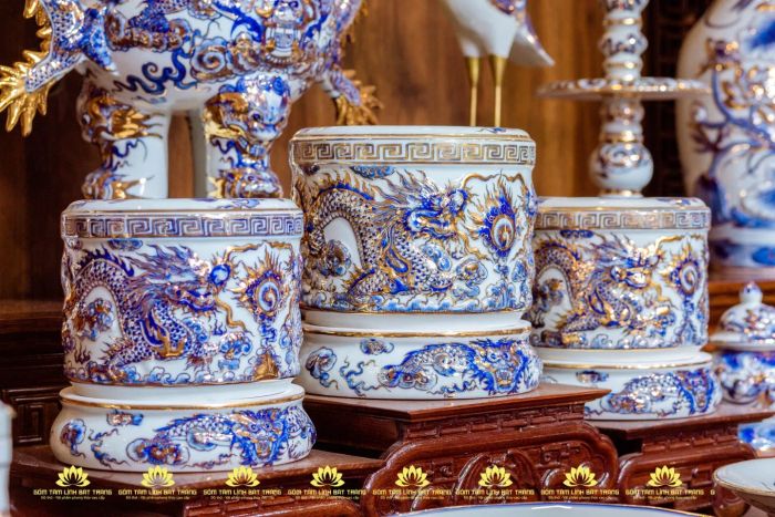 Không gian trưng bày ấn tượng tại Gốm Tâm Linh Bát Tràng - Ảnh 2