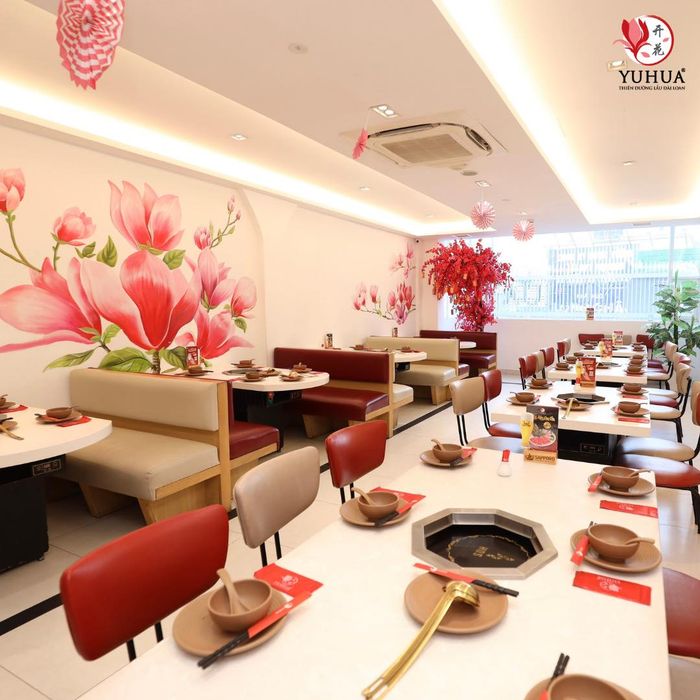 Hình ảnh thực đơn hấp dẫn tại Yuhua - Lẩu buffet Đài Loan