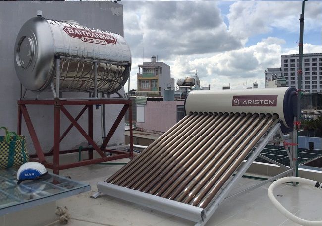 Hình ảnh chi tiết máy nước nóng Ariston - Công nghệ ống thu nhiệt cao cấp