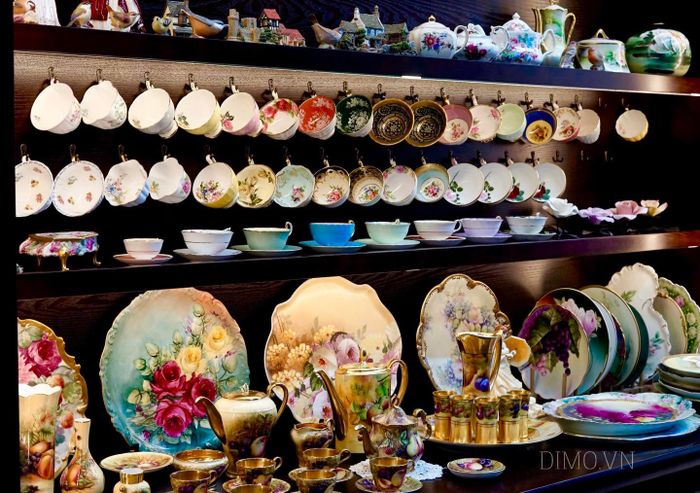 Hình ảnh tinh xảo từ bộ sưu tập gốm sứ Nhật Âu tại DIMO