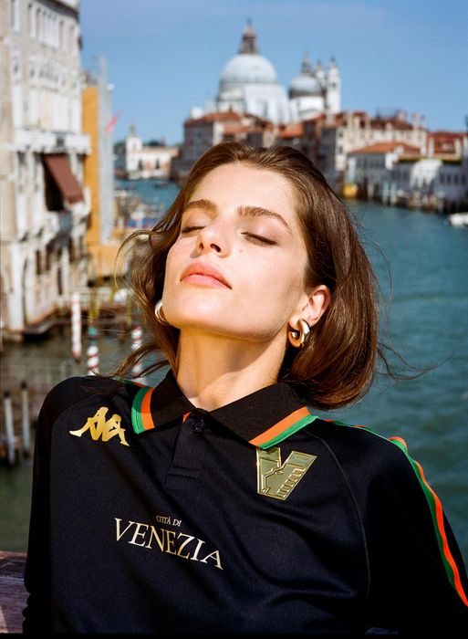 Venezia tỏa sáng với thiết kế trang phục đậm chất nghệ thuật