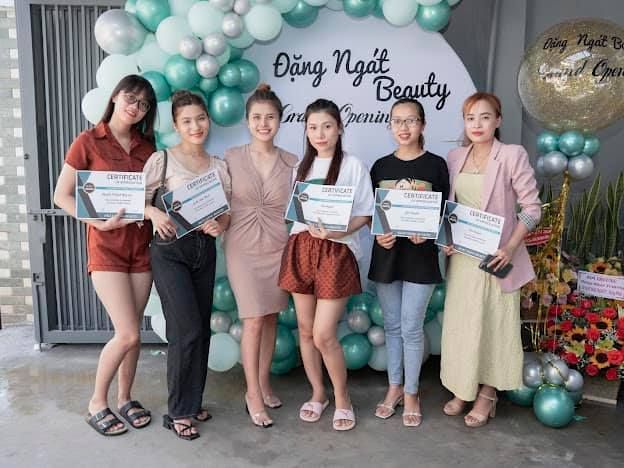 Không gian học tập hiện đại tại Ngát Đặng Beauty