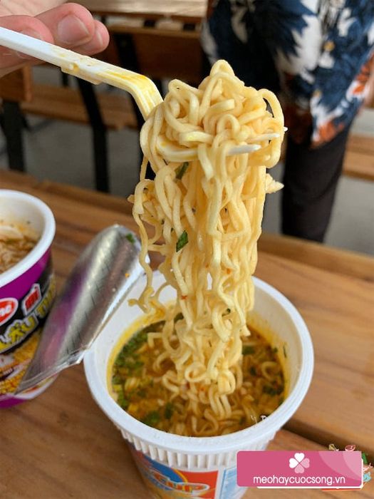 Mì lẩu Thái Life Cup Vị Hương ảnh 2