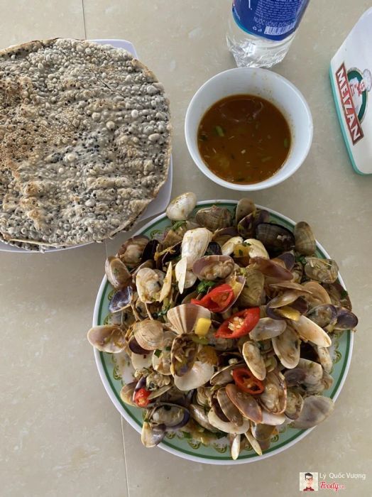 Những món hải sản tươi sống được chế biến tại Nhà Hàng Lương Chinh
