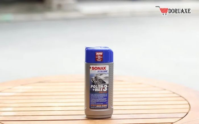 Hình ảnh 1: Sonax Wax 3 - Dung dịch đa năng xóa xước, đánh bóng và tạo lớp bảo vệ hoàn hảo cho sơn xe