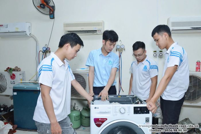 Hình ảnh Trường Dạy Nghề Thanh Xuân - Cơ sở vật chất hiện đại