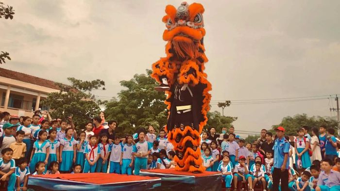 Hình ảnh ấn tượng từ màn biểu diễn của Câu Lạc Bộ Lân Sư Rồng Hoa Sen