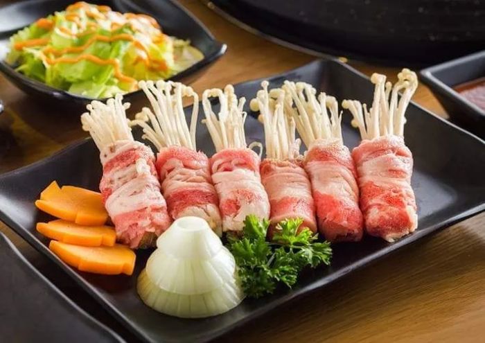 Những món nướng thượng hạng và hải sản tươi sống tại Phương Đông BBQ - Ảnh 2