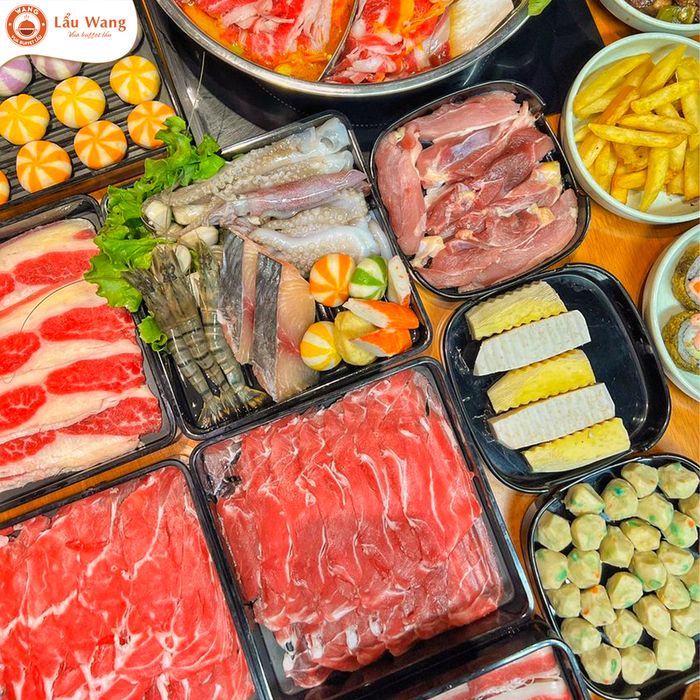 Không gian sang trọng và đẳng cấp tại Lẩu Wang