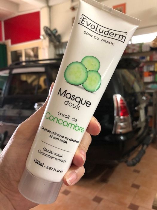 Evoluderm Cucumber Mask phiên bản hình ảnh 2 - Minh họa sống động cho bí quyết dưỡng da căng mọng từ thiên nhiên.
