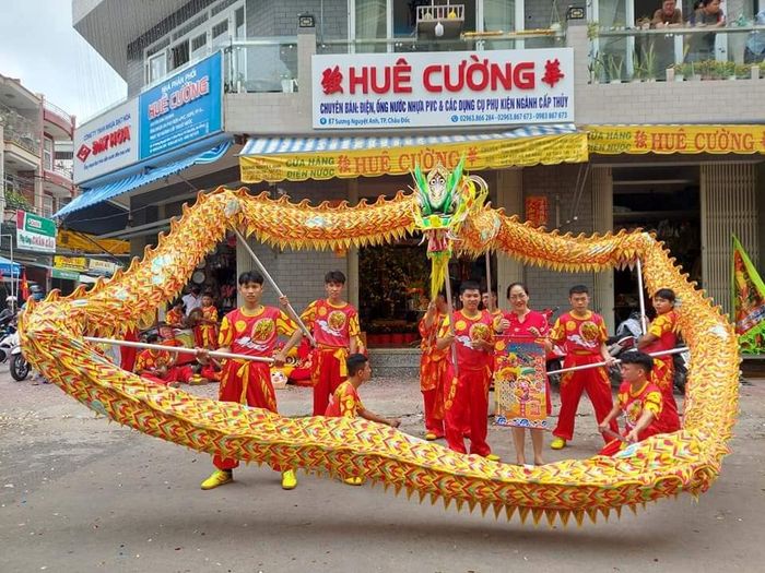 Những màn trình diễn đỉnh cao từ Đoàn Lân Sư Rồng Quan Đế Miếu