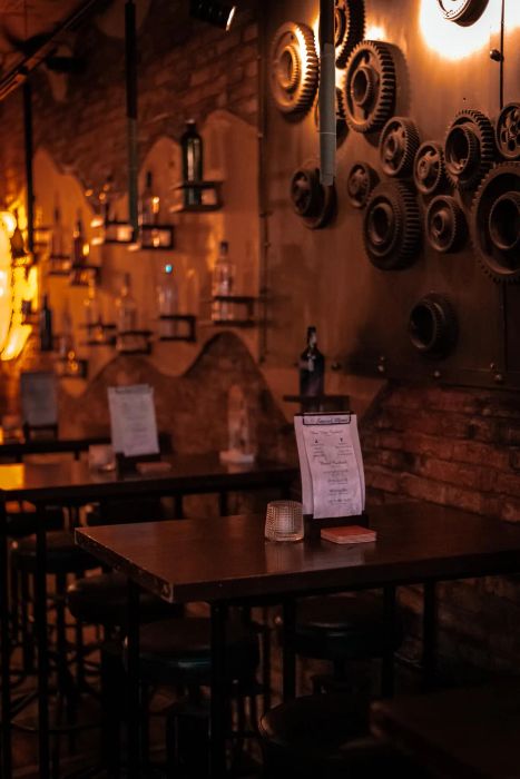 Không gian The Local - Social Craft Beer Hub đậm chất Hong Kong