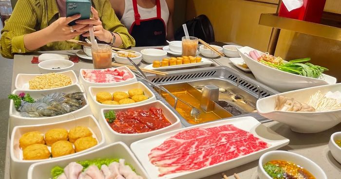 Hình ảnh đặc sắc về Haidilao tại Việt Nam