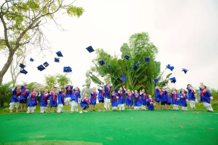 Khuôn viên xanh mát tại mầm non Thảo Nguyên