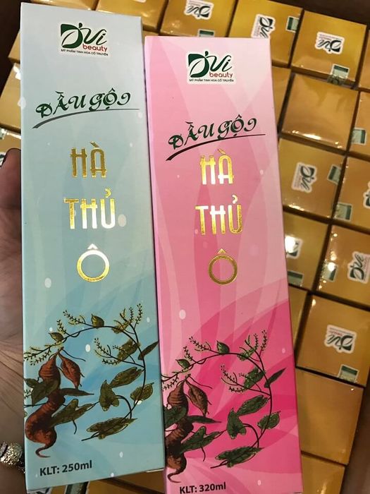 Hình ảnh thực tế dầu gội Hà Thủ Ô D'Vi Beauty - Sản phẩm chính hãng