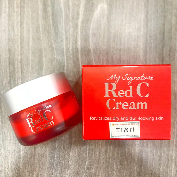 Hình ảnh chi tiết Kem Dưỡng Tiam Red C Cream - Kết cấu kem mỏng nhẹ nhưng giàu dưỡng chất, thẩm thấu nhanh không gây bết dính