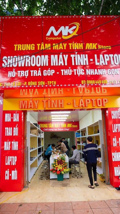Khu vực tư vấn và trải nghiệm sản phẩm tại MK Store