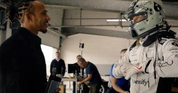 Người hâm mộ sẽ bất ngờ khi thấy Lewis Hamilton - huyền thoại sống của làng đua F1 tham gia vào bộ phim