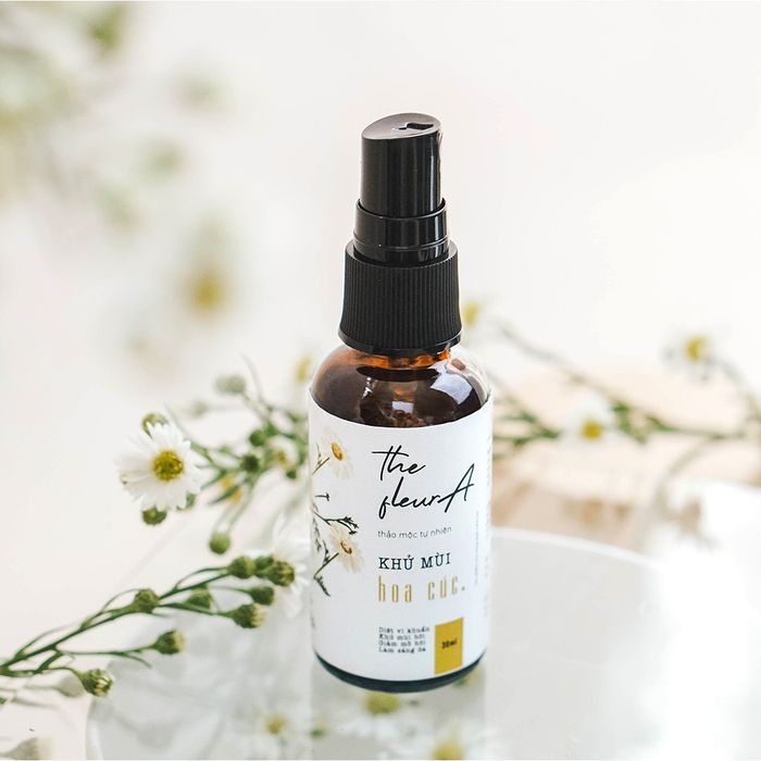 Hình ảnh xịt khử mùi thảo dược Fleura hương hoa cúc