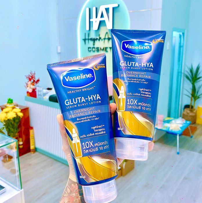 Không gian mua sắm sang trọng tại Huỳnh Anh Thư Cosmetic với các sản phẩm mỹ phẩm cao cấp