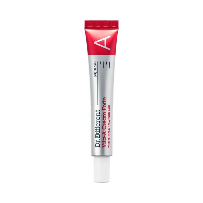 Ảnh 1: Dr.Different Vita-A Cream Forte - Thiết kế tối giản với chất kem vàng mịn, đặc trưng của dòng sản phẩm chứa Retinal 0.1%