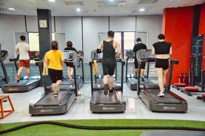 Không gian tập luyện đẳng cấp tại Golden Fitness Center
