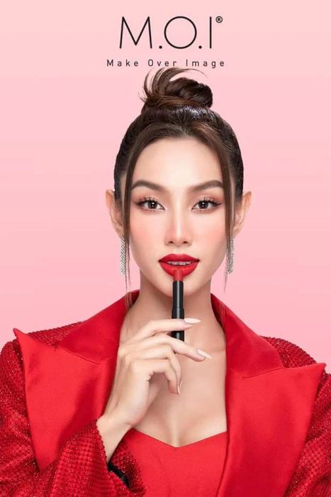Hình ảnh MOI Cosmetics - không gian trưng bày sang trọng