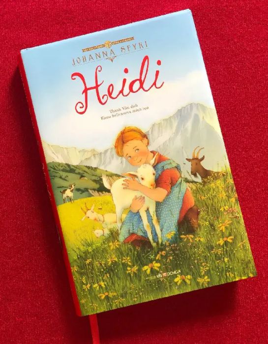 Heidi giữa thiên nhiên Alps hùng vĩ