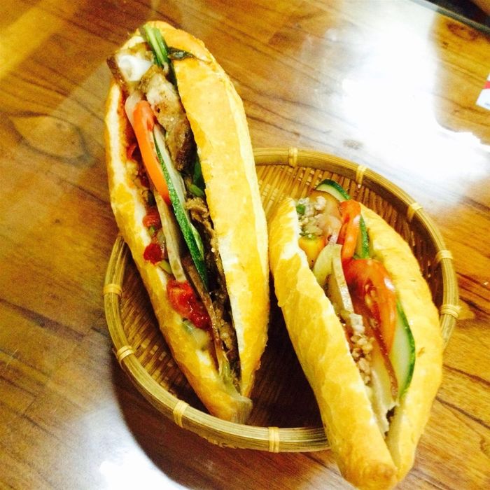 Đức Thắng - Bánh mì Hội An - Hương vị đậm đà khó quên