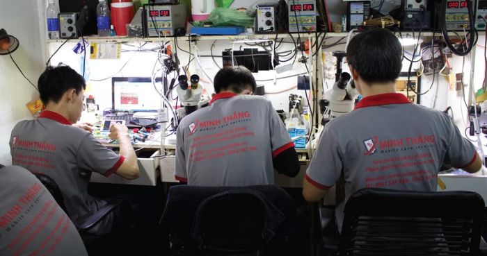 Hình ảnh Minh Thắng Mobile - Nơi hội tụ công nghệ sửa chữa điện thoại chuyên nghiệp hàng đầu.