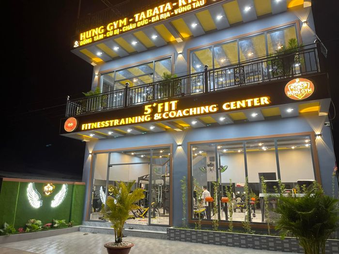 Không gian tập luyện chuyên nghiệp tại Hưng Gym - 5'FIT