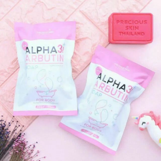 Hình ảnh thực tế xà phòng trắng da Alpha Arbutin 3+ Plus - góc chụp sản phẩm