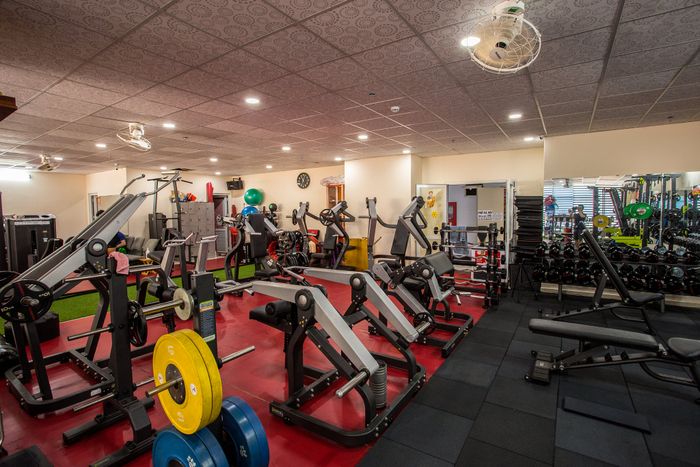 T-Fit Gym Center & Supplements - Không gian lý tưởng cho body đẹp (Ảnh 1)