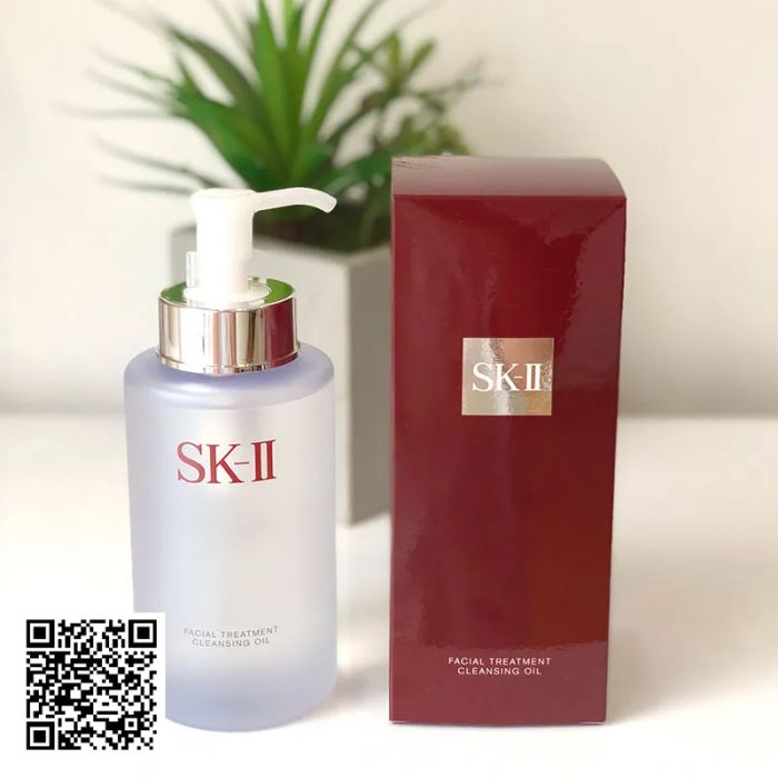 Dầu Tẩy Trang SK-II Facial Treatment Cleansing Oil - Hành trình làm sạch hoàn hảo từ Tokyo, nơi nghệ thuật chăm sóc da Nhật Bản tỏa sáng qua từng giọt dầu quý giá.