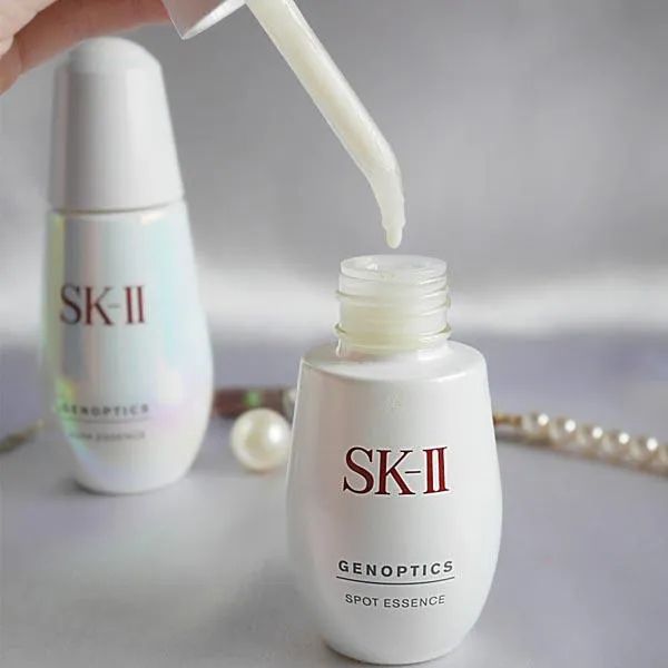 Bộ sưu tập hình ảnh Tinh Chất Trị Nám SK-II
